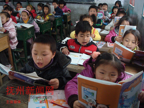 �ϷῪ����ɫͨ�����ũ����Ů�Ͷ�����