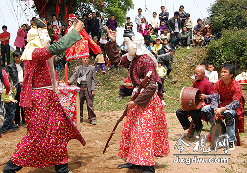 �Ϸ�ʯ�����裺�й��������йİ����±���