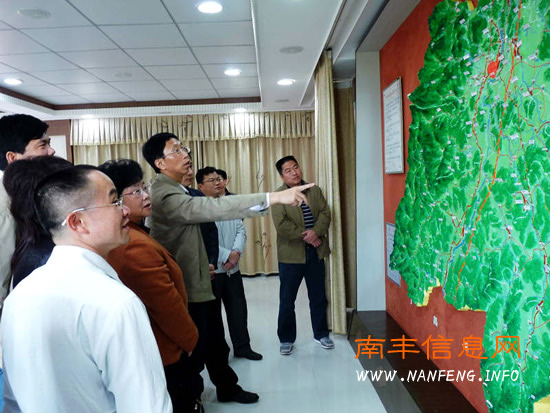 吴伟柱、周琪深入南丰督查指导防汛工作